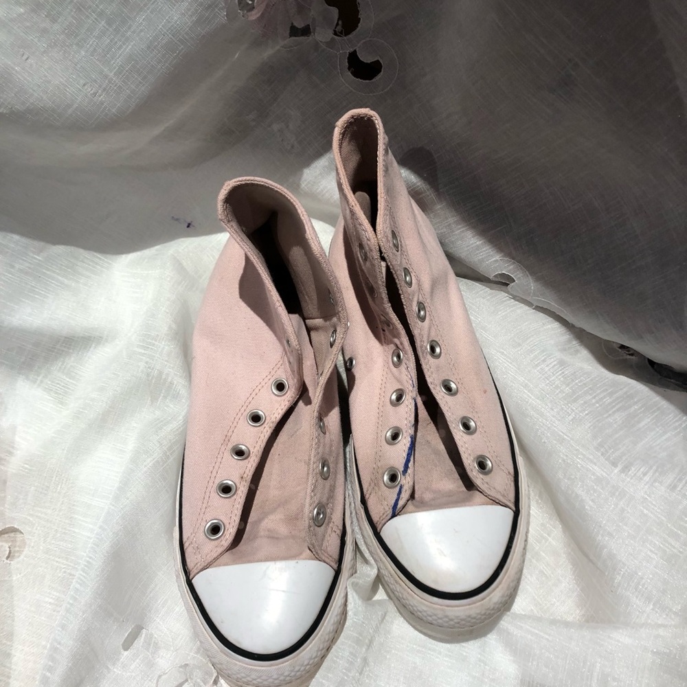 Converse Light Pink Canvas Women's Sneakers